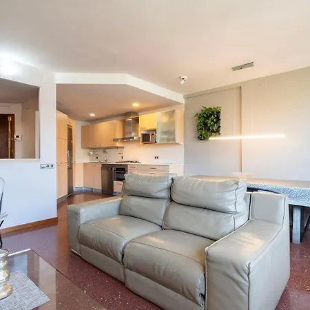 Aparteasy - Bright, Large And In Bcn Barcelona