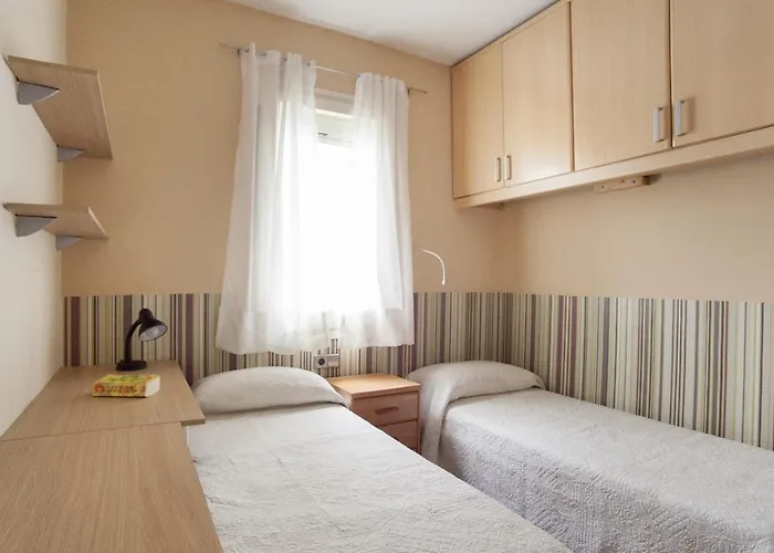 Aparteasy - Bright, Large And In Bcn Apartman